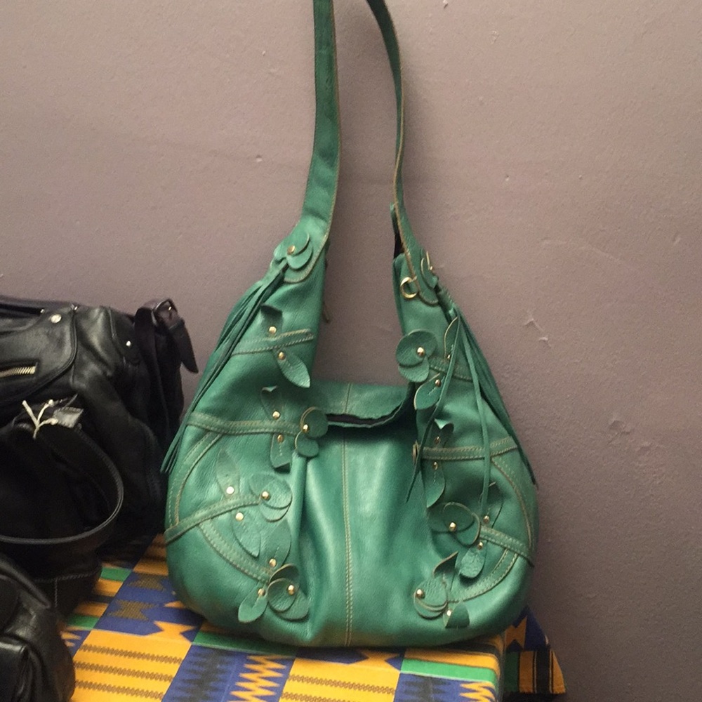 Basic black leather handbags